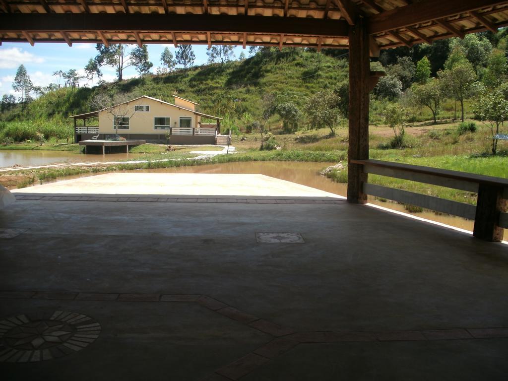 Jardim Dos Sonhos Hotel Santo Antônio do Leite Buitenkant foto